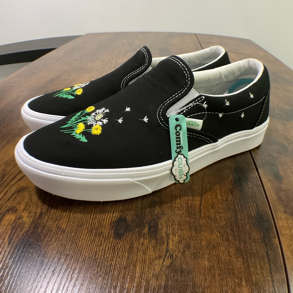 NEW!!! Vans - Unisex ComfyCush Slip-On Shoes - Picture 4 of 7